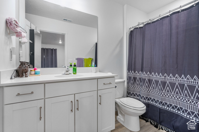Photo 15 for MLS #2108639 at 1027 E Reef Dr