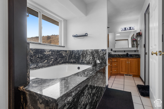Photo 13 for MLS #2108645 at 10965 N Wallace Ln