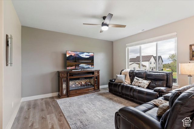 Photo 4 for MLS #2108657 at 1553 W 2100 South
