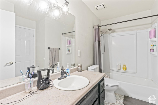 Photo 8 for MLS #2108663 at 4497 S Edgeware Ln