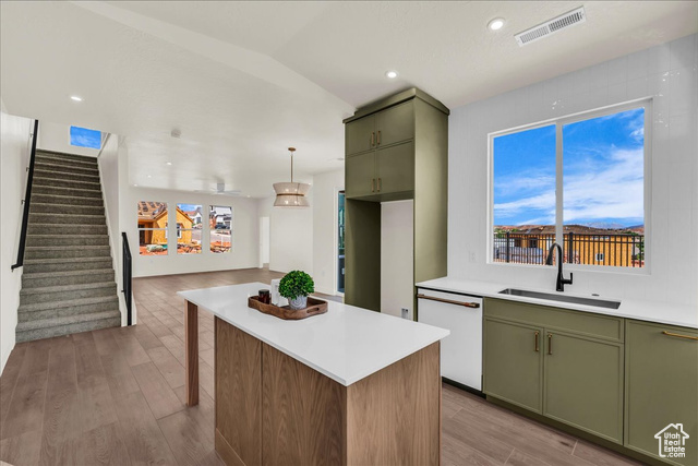 Photo 12 for MLS #2108664 at 2914 E Chapman Cir