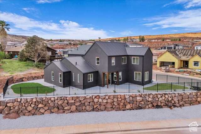 Photo 4 for MLS #2108664 at 2914 E Chapman Cir