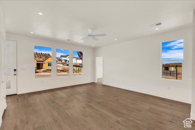 Photo 7 for MLS #2108664 at 2914 E Chapman Cir