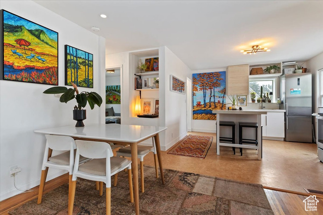 602 N De Soto St
