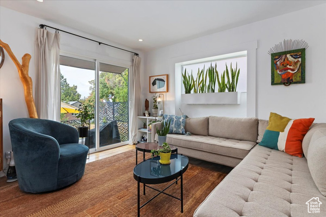 602 N De Soto St