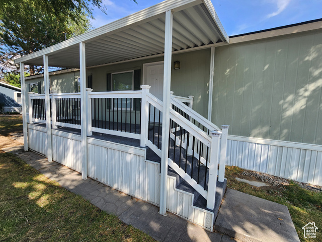 Photo 13 for MLS #2108686 at 774 W Superior Peak Dr