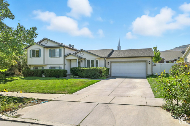 Photo 2 for MLS #2108693 at 5613 Prospero Ln