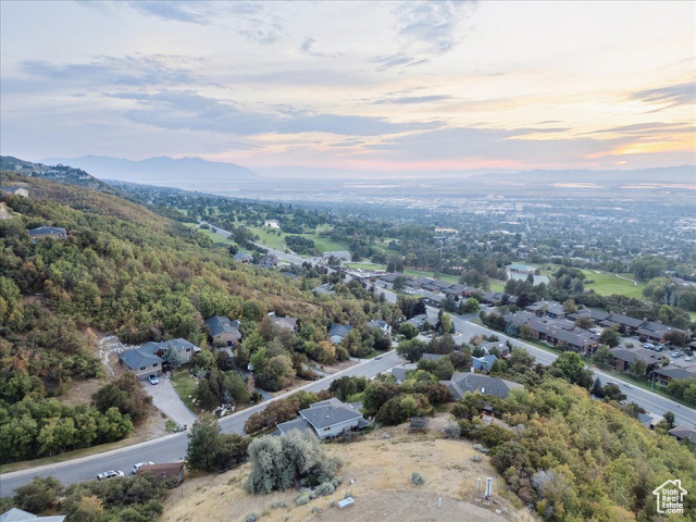 Photo 38 for MLS #2108701 at 1483 E Maple Hills Dr