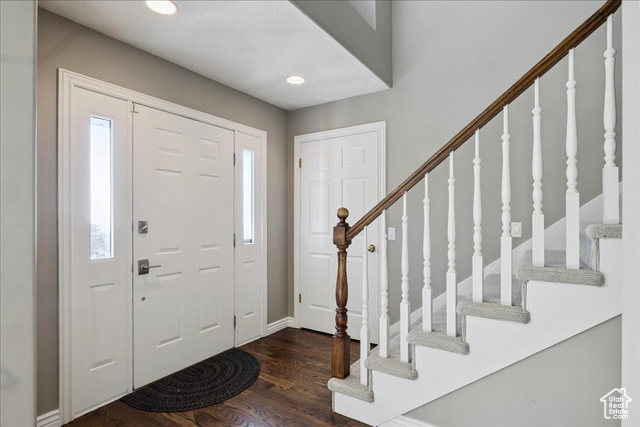Photo 9 for MLS #2108701 at 1483 E Maple Hills Dr