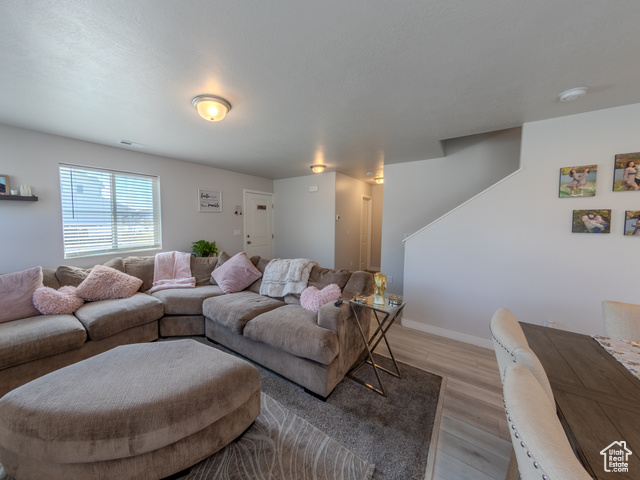 Photo 10 for MLS #2108707 at 3209 S Claire Ave