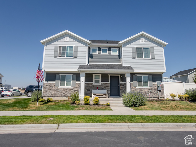Photo 4 for MLS #2108707 at 3209 S Claire Ave