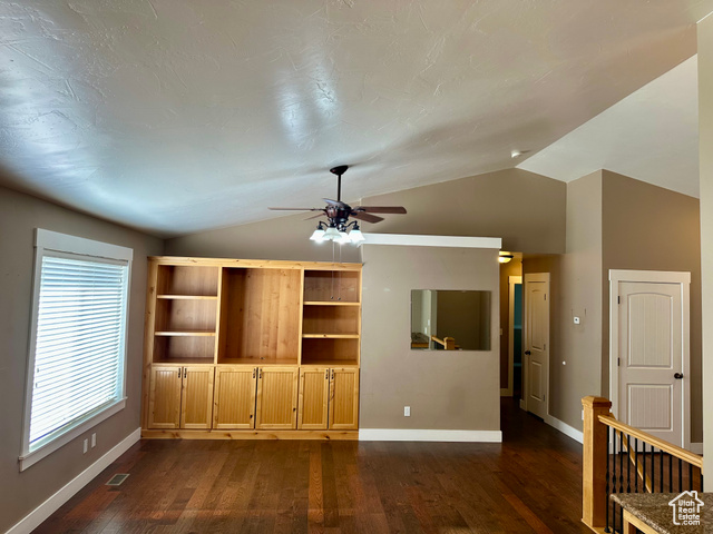 Photo 5 for MLS #2108718 at 460 N 250 East