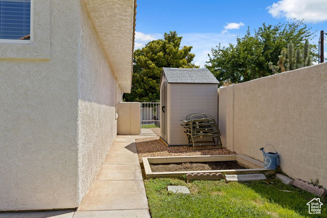 Photo 24 for MLS #2108732 at 1165 W Indian Hills Dr #223