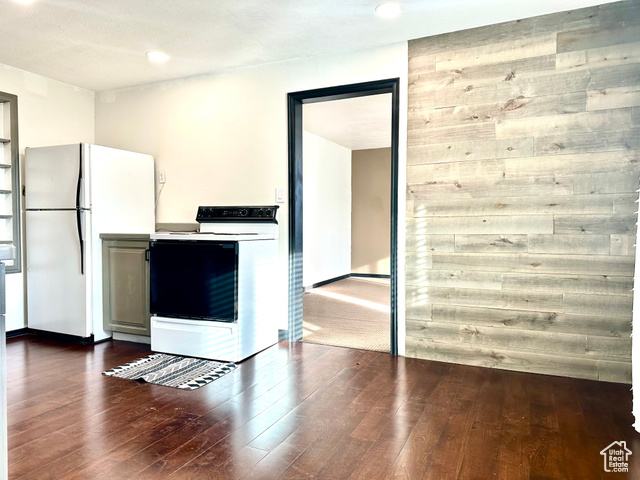 Photo 5 for MLS #2108733 at 257 N State St