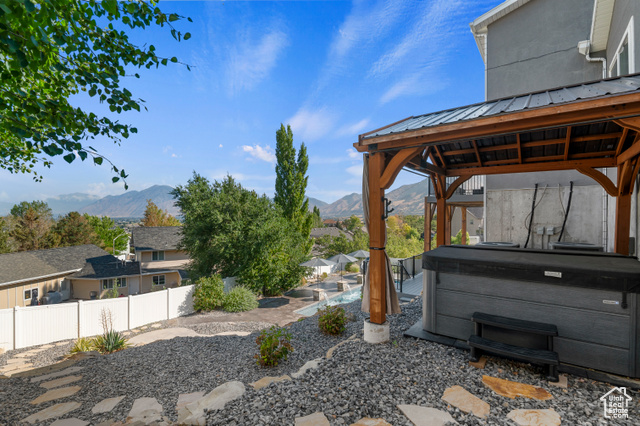 Photo 8 for MLS #2108735 at 2633 Oakridge Dr