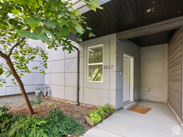 MLS #2108740 - 1037 W Soho Dr