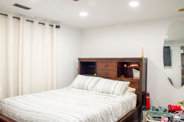 Photo 10 for MLS #2108750 at 573 W 550 North