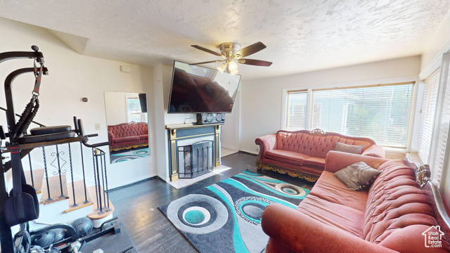 Photo 5 for MLS #2108759 at 79 E 600 North