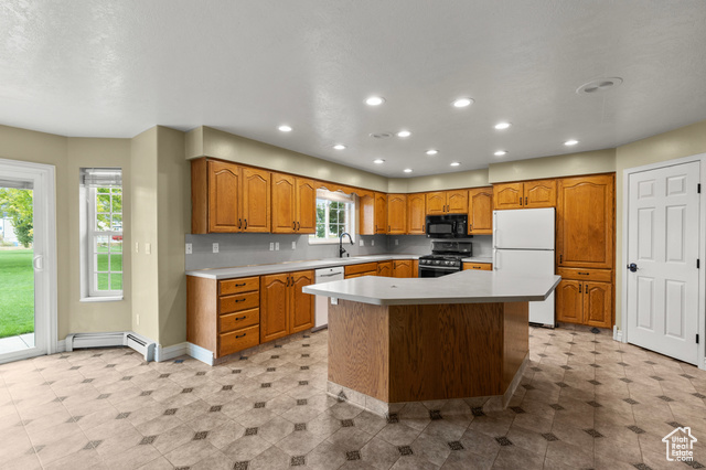 Photo 10 for MLS #2108766 at 560 N 400 West