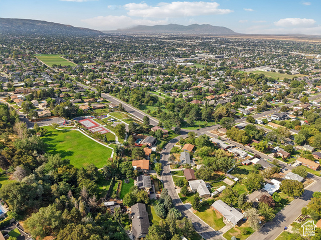 Photo 34 for MLS #2108776 at 385 S Canyon Way