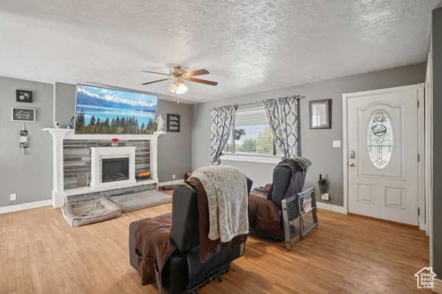 Photo 6 for MLS #2108776 at 385 S Canyon Way
