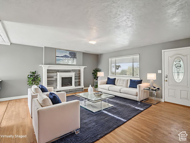 Photo 5 for MLS #2108776 at 385 S Canyon Way