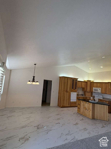 Photo 7 for MLS #2108786 at 310 S 600 East