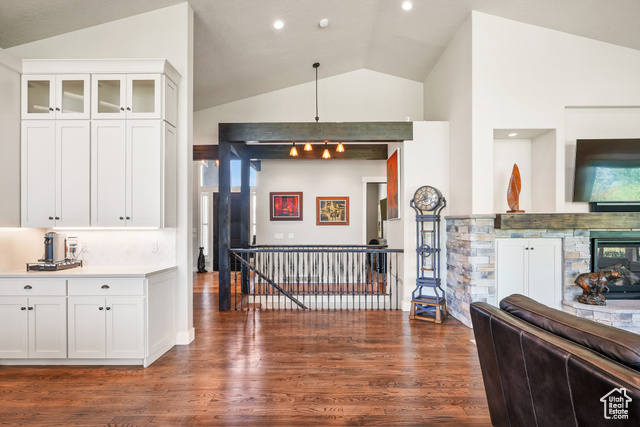 Photo 15 for MLS #2108789 at 818 W Summit Haven Cir