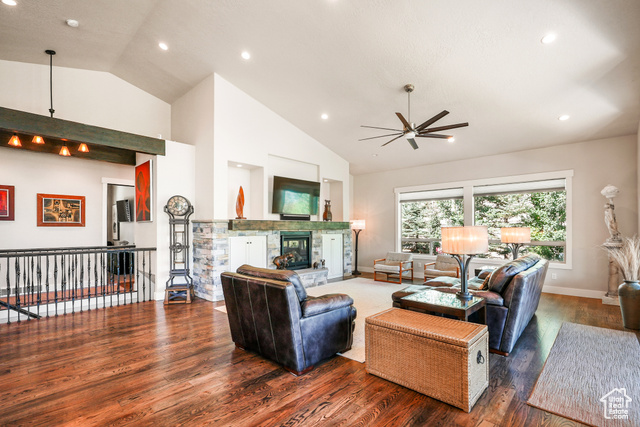 Photo 13 for MLS #2108789 at 818 W Summit Haven Cir