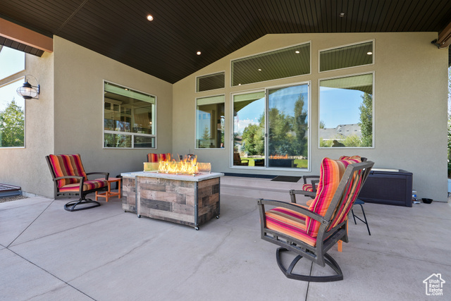 Photo 39 for MLS #2108789 at 818 W Summit Haven Cir