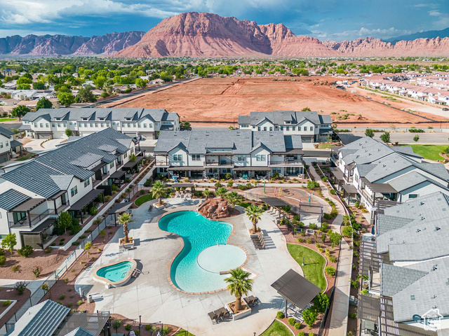 Photo 48 for MLS #2108807 at 2600 Ocotillo Way #13