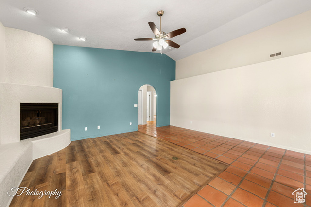 Photo 10 for MLS #2108816 at 158 E 375 South