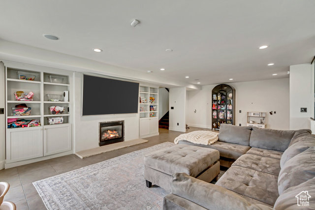 Photo 40 for MLS #2108827 at 270 N Palisade Dr
