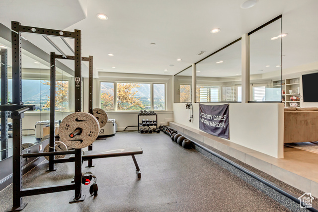 Photo 42 for MLS #2108827 at 270 N Palisade Dr