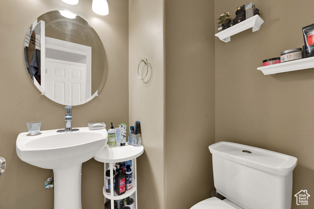 Photo 9 for MLS #2108829 at 717 Sand Dollar Dr