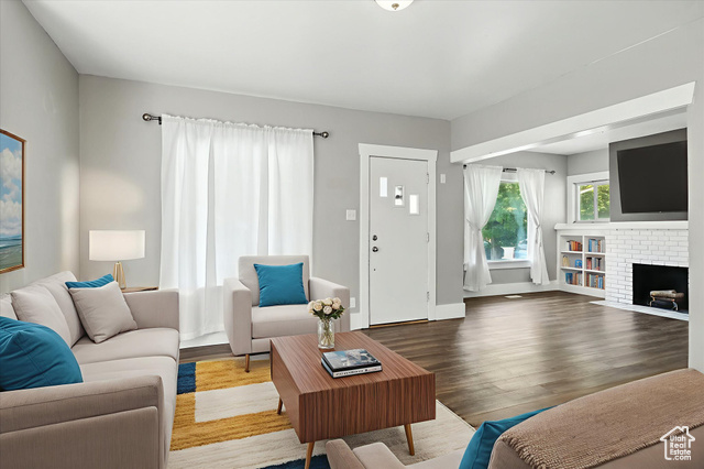 Photo 4 for MLS #2108868 at 141 W 400 North