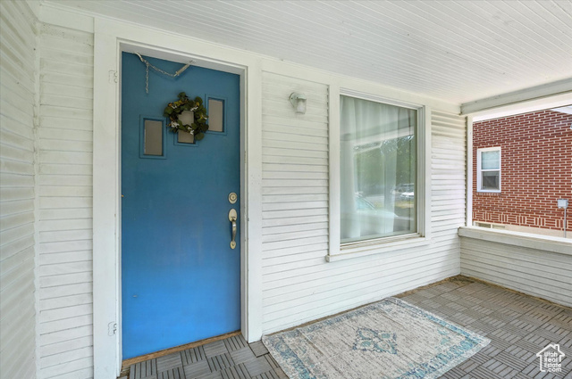 Photo 3 for MLS #2108868 at 141 W 400 North