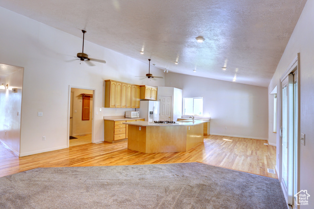 Photo 6 for MLS #2108874 at 824 S 1040 East
