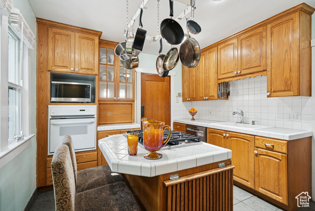 Photo 14 for MLS #2108879 at 1011 E 800 South