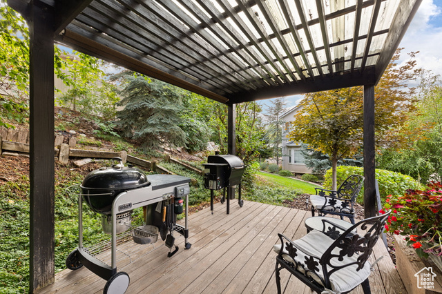 Photo 38 for MLS #2108916 at 1811 E Shadow Valley Dr