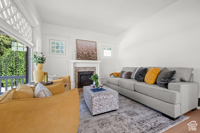 Photo 4 for MLS #2108928 at 865 S 500 East
