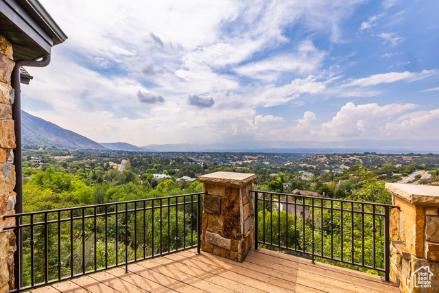 Photo 10 for MLS #2108931 at 3409 E Seven Springs Dr