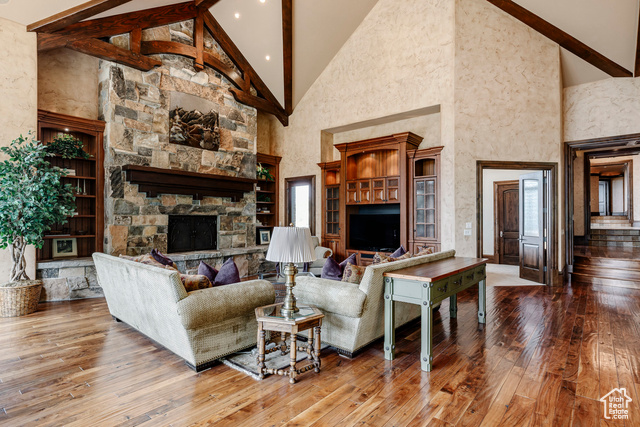 Photo 30 for MLS #2108931 at 3409 E Seven Springs Dr