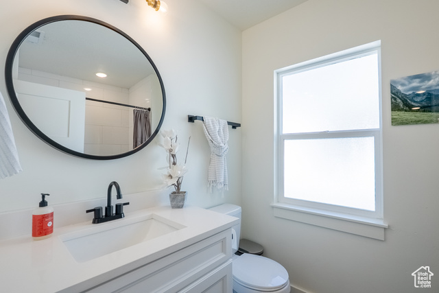 Photo 16 for MLS #2108935 at 2430 S 800 East