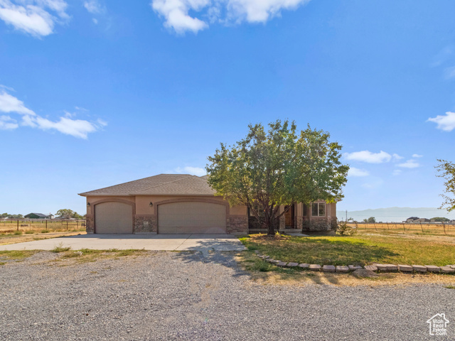 MLS #2108942 - 4897 Ashlee Way
