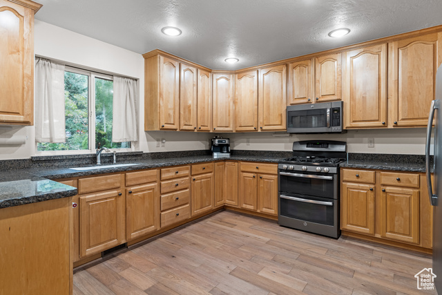 Photo 10 for MLS #2108952 at 8028 Springshire Dr