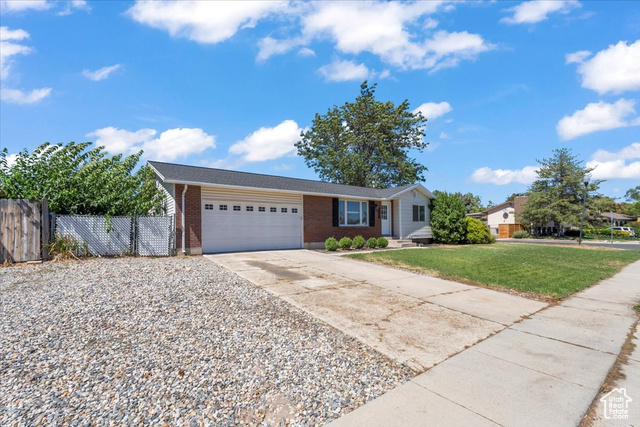 Photo 2 for MLS #2108955 at 4318 S King Arthur