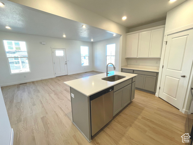 Photo 4 for MLS #2108994 at 887 S Mathilda Dr #250