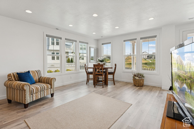 Photo 8 for MLS #2108997 at 4726 W Duckhorn Dr
