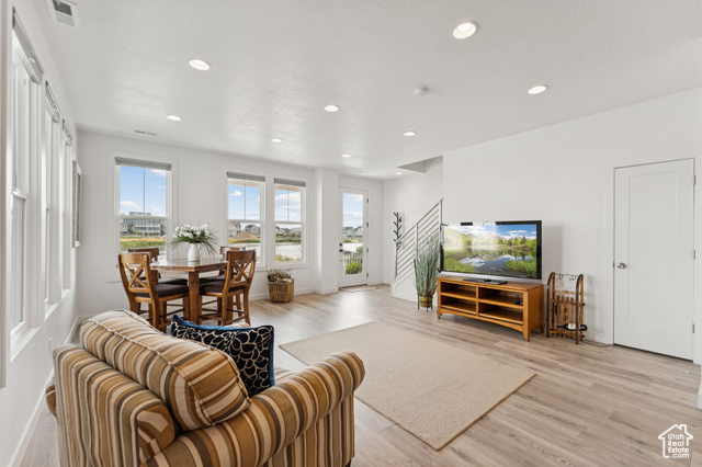 Photo 9 for MLS #2108997 at 4726 W Duckhorn Dr